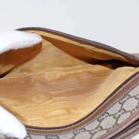 GUCCI PLUS GG Canvas Clutch Bag PVC Leather Beige Auth 50530 - Picture 8 of 16